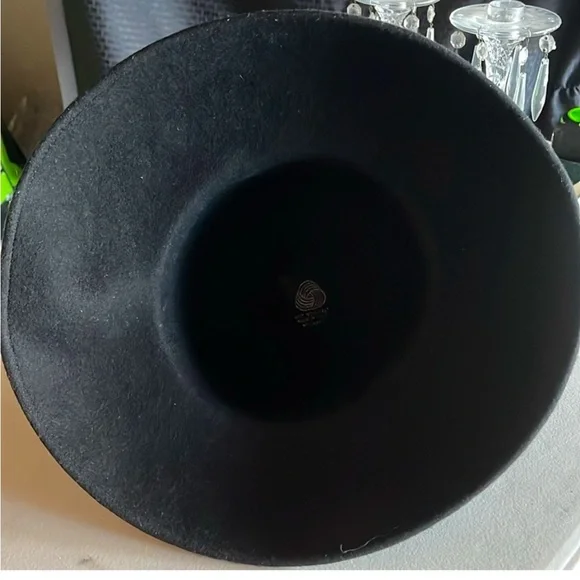 VINTAGE Black 100% Wool Hat With Removable Bow Oh-So-Stylish! - Picture 8 of 12